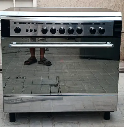 Gas cooker Westpoint, 5 burners good working condition, size 90x60cm