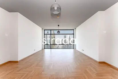 High Floor | Vacant | Rare Layout with Balcony
