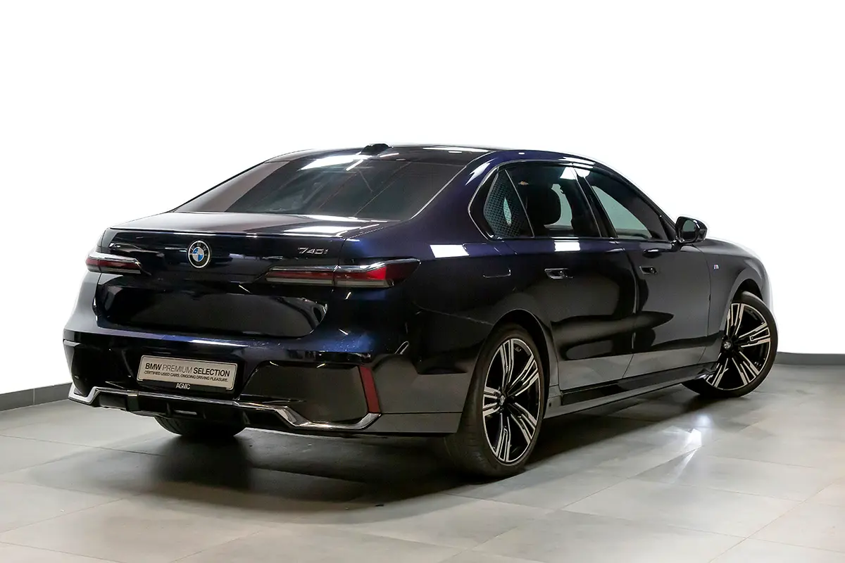 BMW 7-Series 2024
