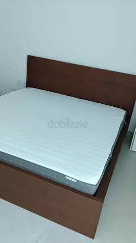 Ikea Queen size bed frame with mattress 160X200CM