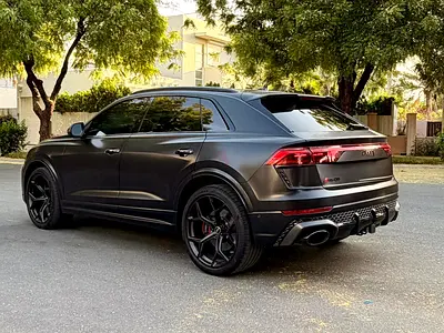 RSQ8 Black Carbon Performance QUICK SALE