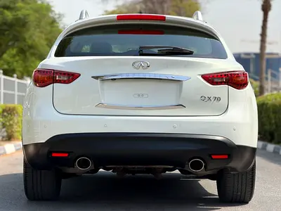 2015 Infiniti QX70 照片 7