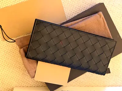 Authentic Bottega Veneta Intrecciato wallet