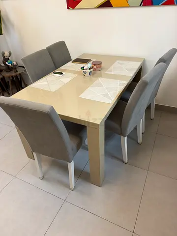 Modern dining table with 6 upholstered chairs - beige & grey