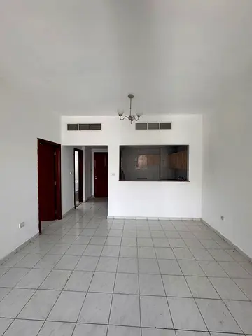 Spacious -Balcony-Maintained- HOT Deal