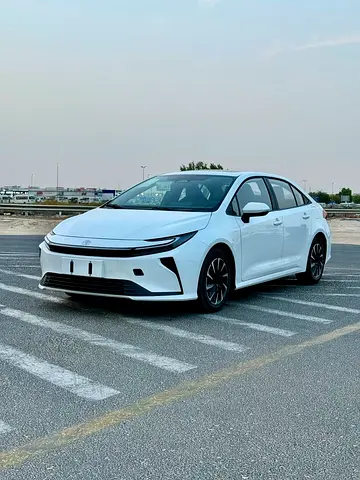 ToYoTa - COROLLA - ELITE - 1.8 - 2026 - HyBRiD - NEW FACE - AT - WHiTE