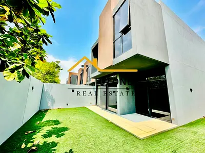 🌿 Elegant 2BR Townhouse | Garden & Balcony | Premium Community Living | Sendian, Masaar
