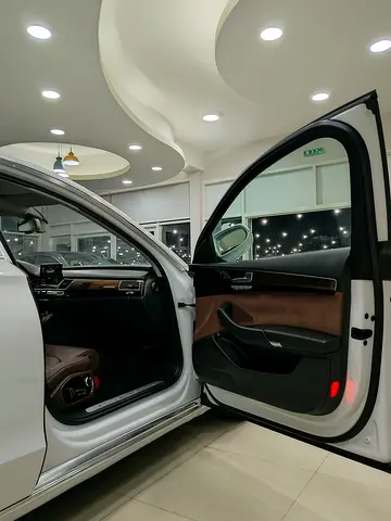 2016 AUDI A8 缩略图 14