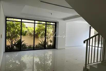 Bright Spacious | Large Garden | External Maids