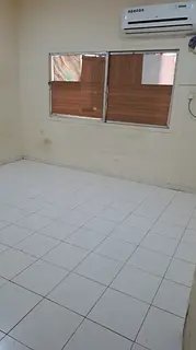 Bachelor room available
