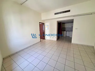 Spacious 1 Bedroom Apartment | Ideal for Kabayan Sharing | Near Salah Al Din Metro