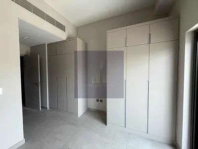 Vacant | Private Garden | Unfurnished