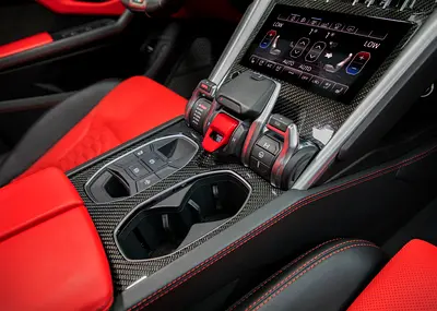 2019 Lamborghini URUS 缩略图 11