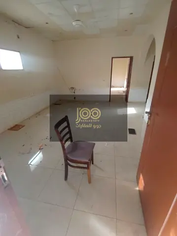 A unique opportunity to rent a family-friendly villa in a quiet and well-serviced area, featuring a practical layout.