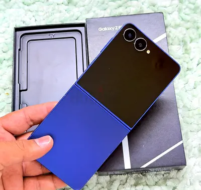SAMSUNG GALAXY Z FLIP 7 512GB STORAGE NAVY BLUE