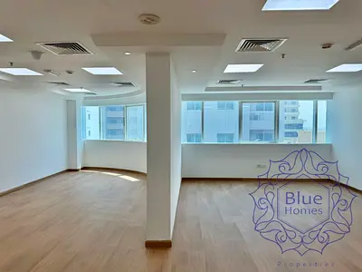 689 SQFT CHILLER FREE OFFICE IN 115K