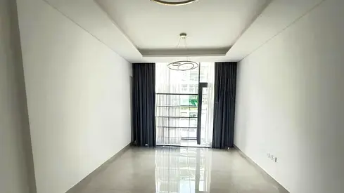 Bright Unit | Prime Location | Ready to Move