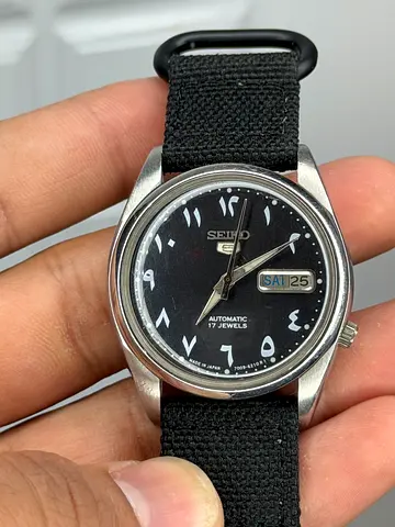 Seiko 5 Automatic watch Black Arabic dial