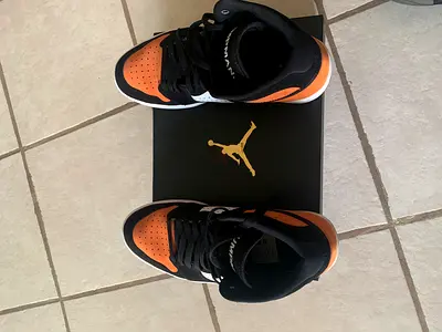 Air Jordan 1 Low orange/black sneakers - size available