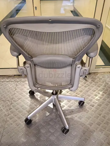 Herman Miller Aeron office chair for selling.gray colour