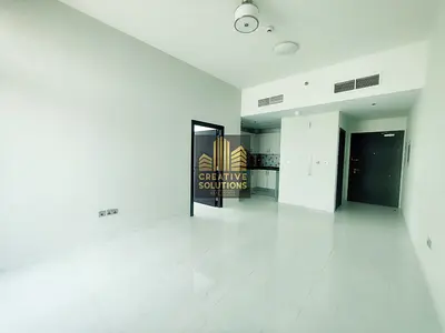 chiller free 1 month free Bright 1B| Balcony & City Views