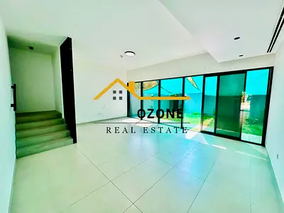 🌿 Premium 3BR Townhouse | Maid Room | Private Garden | Robinia | 4 Baths | 2 Balconies