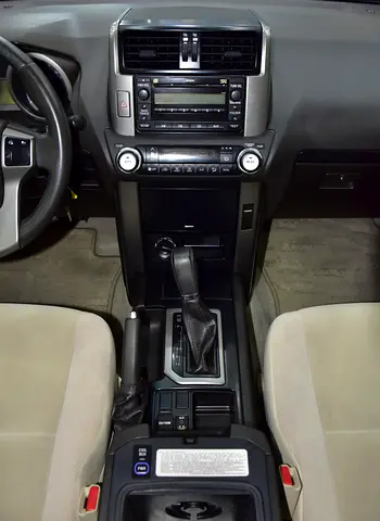 صورة 15 لـ 2013 Toyota PRADO
