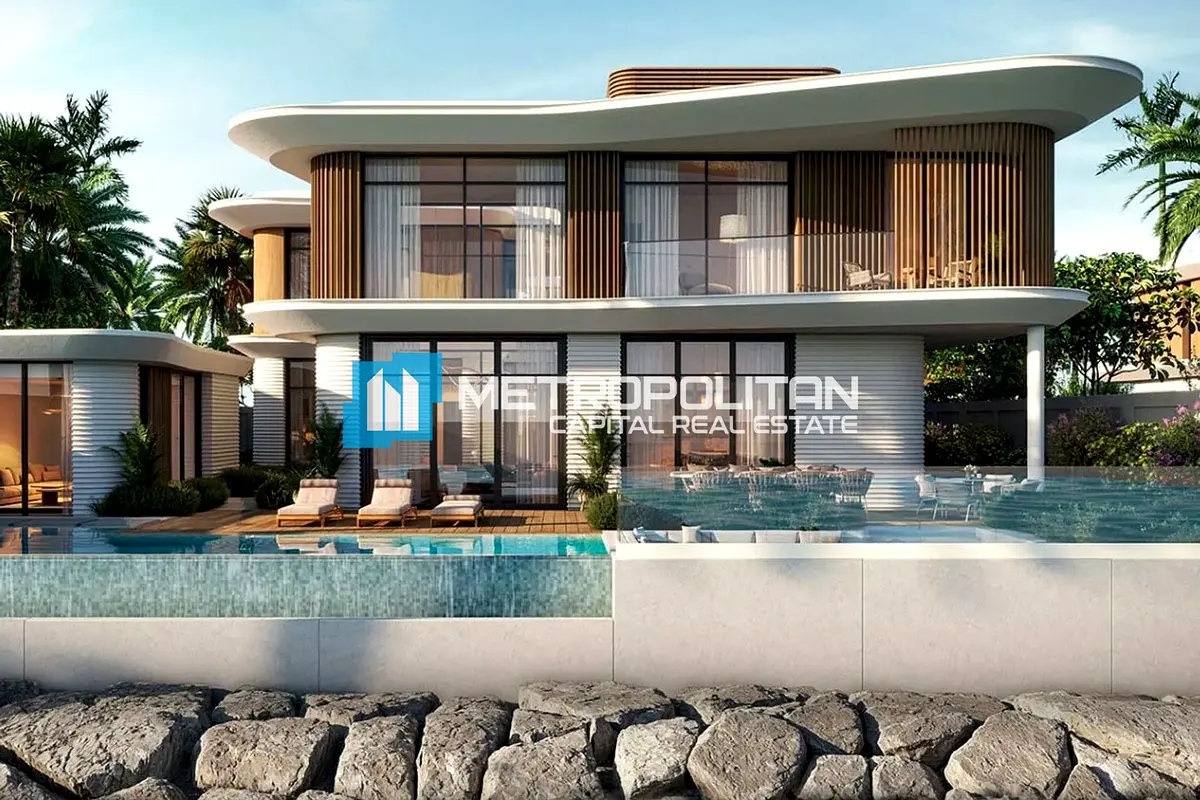 Corner Villa | 5 Bedrooms + Maid | Great Amenities
