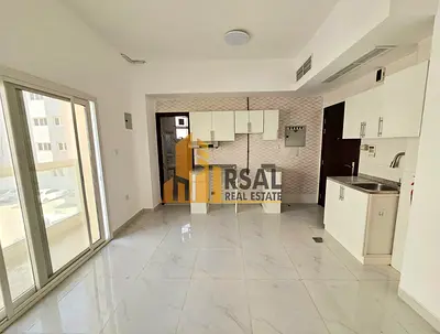 Like A New Studio With Balcony/Family Building/Front Of Ambassador School