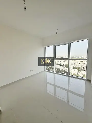 1BR Apartment | Golf View | Vacant
