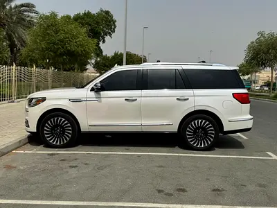 صورة 5 لـ 2019 Lincoln NAVIGATOR