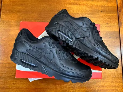 Used Nike Air Max 90 All Black Leather Sneakers - Men's Size US 10
