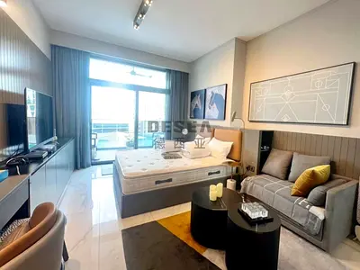 High Floor | City View | Vacant
