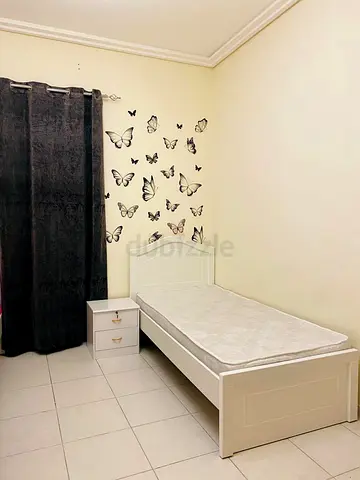 A homey bedspace for LADIES at the heart of DIFC