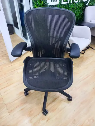 I am Selling For Herman Miller Aeron Chair Size B And C Fully Loaded