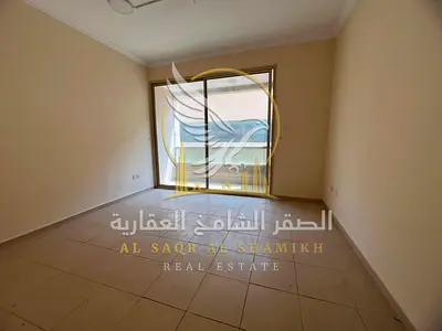 غرفة وصالة بالقليعة للايجار السنوي  مساحة واسعة مع تكييف مركزي بلكونة خزائن بالحائط تشطيبات حديثة في بناية عائلي جاهزة للسكن