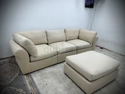 Like new condition pottery barn modular sofa