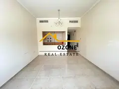 Studio with Private Kitchen ~ Sand Free Parking