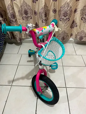 Kids 12-inch Girls Bicycle with Training Wheels and Basket - Brand new