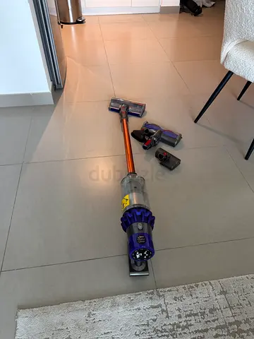 Dyson V10 Absolute Cordless Vacuum with Wall Mount