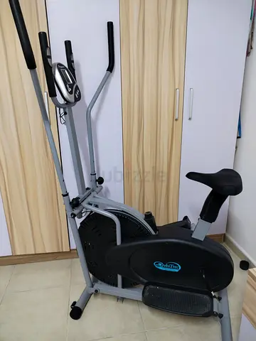 Skyland orbitrek Elliptical Cross Trainer
