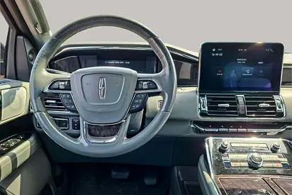 صورة 10 لـ 2018 Lincoln NAVIGATOR