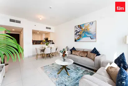 Vacant | Great Amenities | Smart Investment