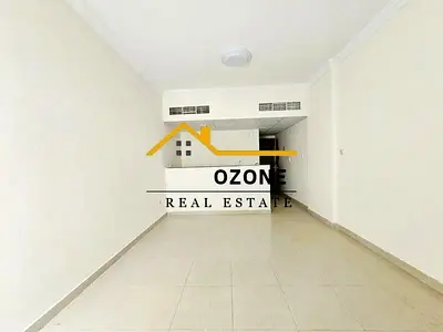 Studio with Separate Kitchen ~ Wardrobe ~ Free Parking