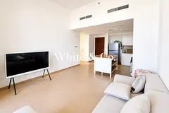 Stylish | Furnished | Vacant from Sept