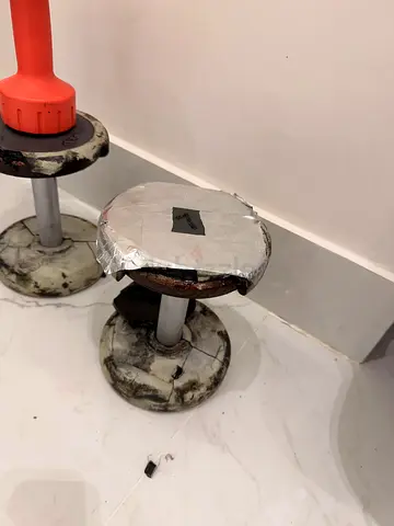 Pair of 7 kg weights