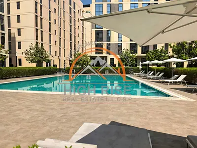 Stylish Beautiful Stunning Studio with community view