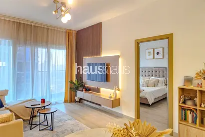 Furnished | High floor | Upgraded | Balcony