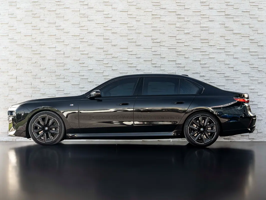 BMW 7-Series 2023