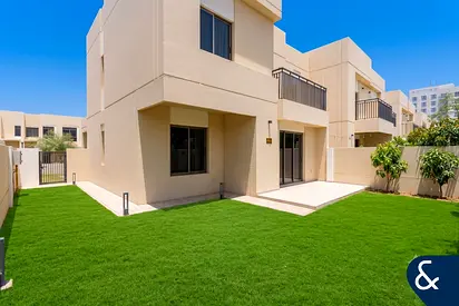 Open Plan Living | Park Backing | Spacious